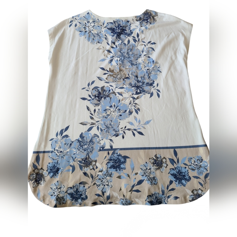 STUDIO BY DENIM & CO.| DOLMAN CAP SLEEVE| FLORAL BLOUSE - Picture 3 of 10